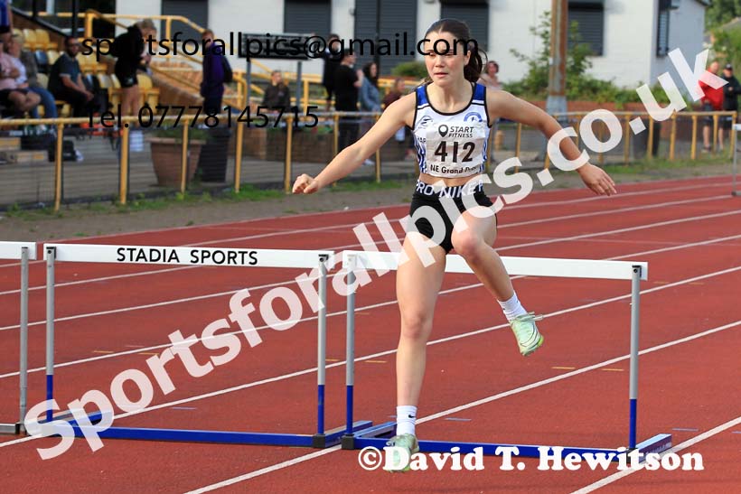Hurdles, 2023 NEGP 5 Monkton, Wed, July 26th. Photo: David T. Hewitson/Sports for All Pics